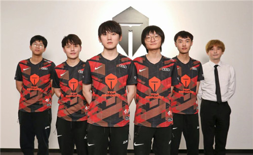 特朗普一向 特朗普一向